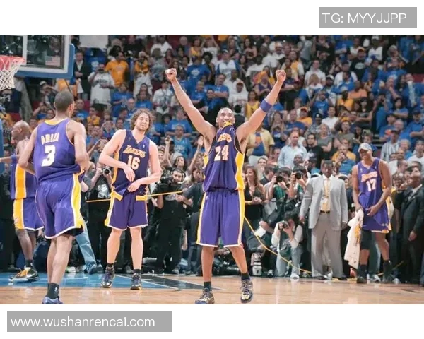 2013年NBA总决赛热火与湖人对决的传奇时刻与篮球历史的深远影响