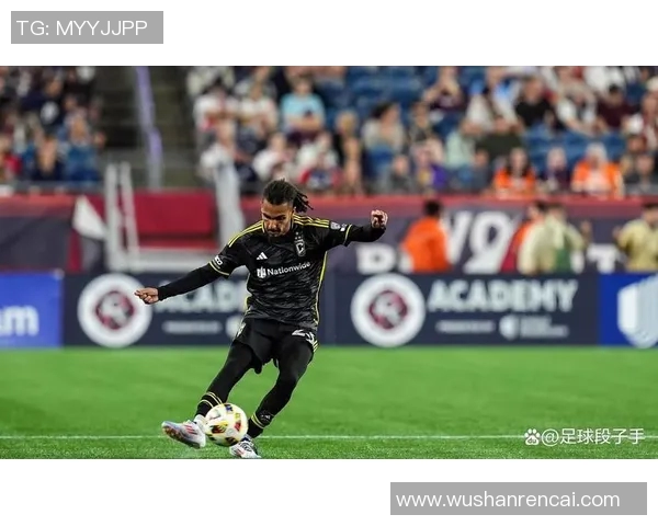 哥伦布机员与新英格兰的激烈对决揭示了球队实力的较量与未来的希望